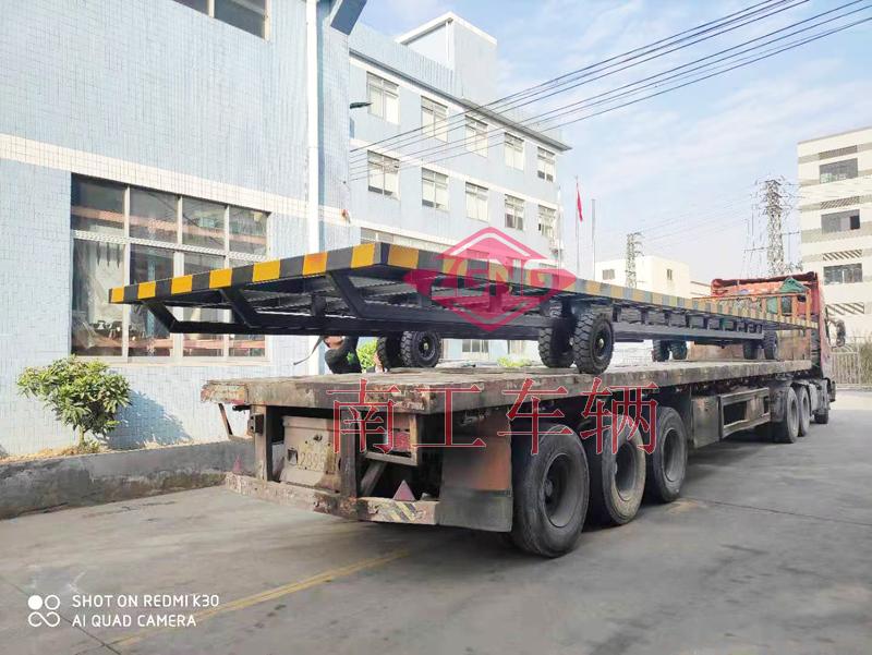 15吨骨架式13米长leyu乐鱼官方网站_乐鱼(中国)