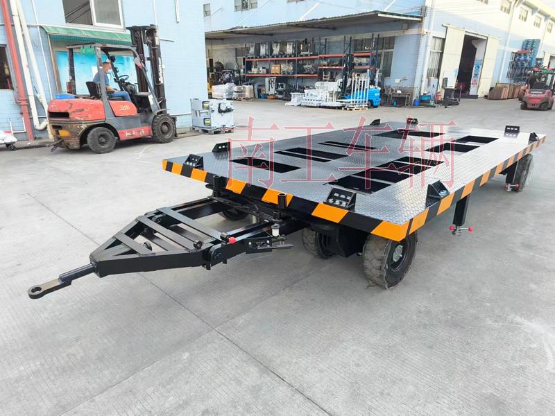 10吨预制方舱leyu乐鱼官方网站_乐鱼(中国) 移动拖车底盘