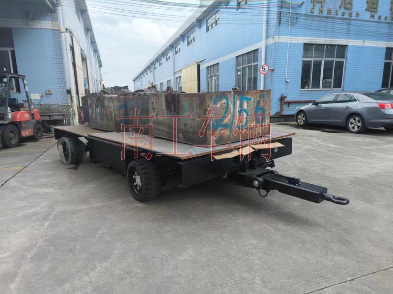 10吨自走式电动leyu乐鱼官方网站_乐鱼(中国) 电动拖车底盘