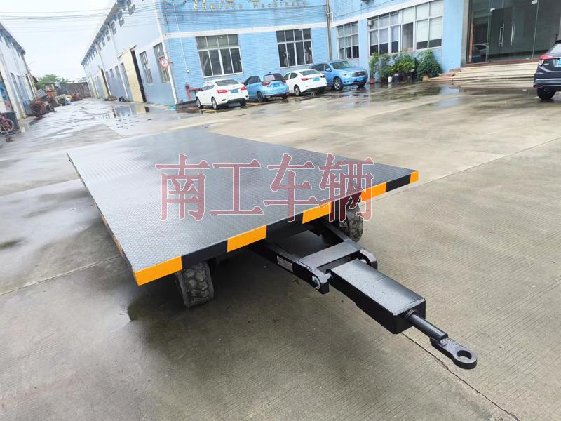 6吨牵引leyu乐鱼官方网站_乐鱼(中国) 工业全挂拖车