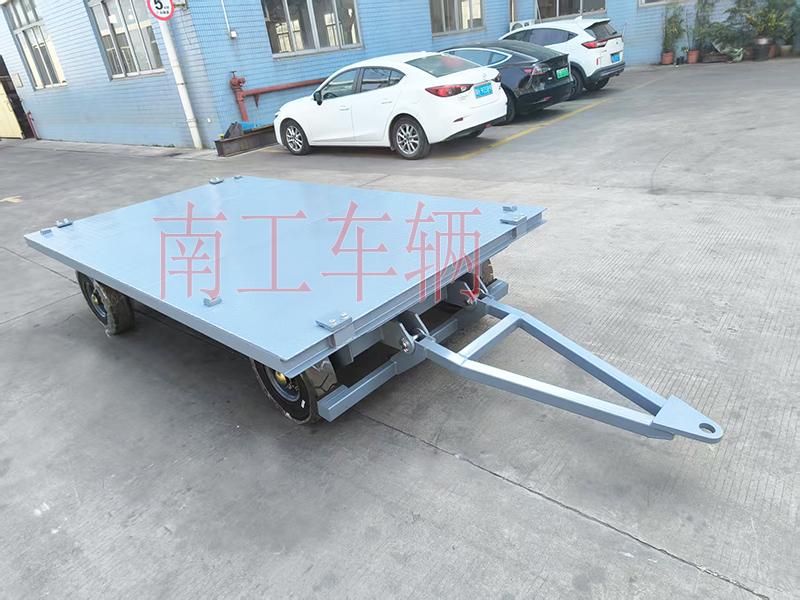 3吨小型牵引leyu乐鱼官方网站_乐鱼(中国) 全挂车