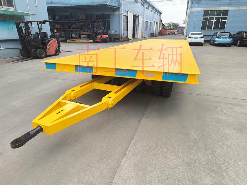 30吨重型12米牵引leyu乐鱼官方网站_乐鱼(中国) 全挂车橙色