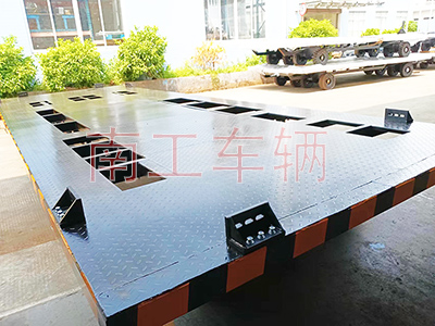 1672451982523596.jpg 13点5吨箱变拖车底盘 全挂式leyu乐鱼官方网站_乐鱼(中国)3I.jpg