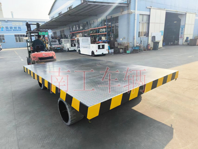 1702885328583658.jpg 30吨重型leyu乐鱼官方网站_乐鱼(中国) 环保实心轮胎3I.jpg