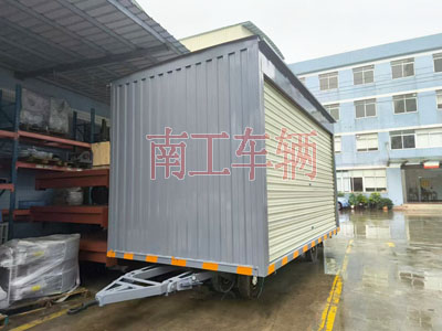 1726298022619163.jpg 10吨箱式leyu乐鱼官方网站_乐鱼(中国)两侧带卷帘门I.jpg