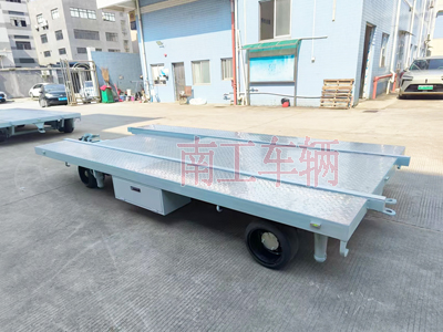 1733899376272967.jpg 船体艉段运输leyu乐鱼官方网站_乐鱼(中国)4I.jpg