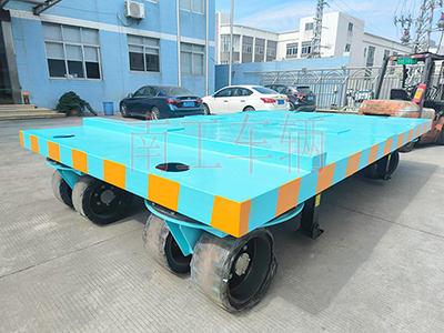 1734999665832757.jpg 18吨重型leyu乐鱼官方网站_乐鱼(中国) 四个转盘工具拖车2I.jpg