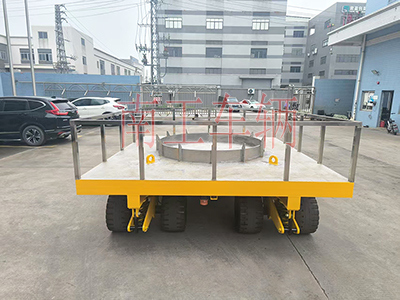 1748849475677163.jpg 25吨重型leyu乐鱼官方网站_乐鱼(中国)带圆型不锈钢上装工具拖车5I.jpg